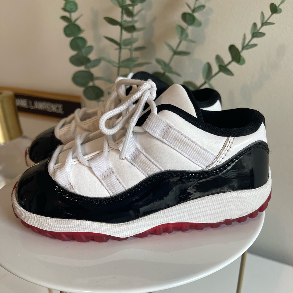 Air Jordan Retro 11 Concord Bred Toddler 8c
